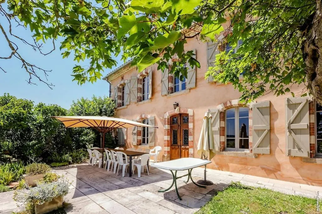 Holiday home Maison Les 3 Moineaux - Piscine Le Verdier